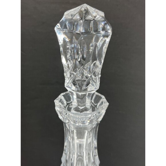 Vintage Crystal Cut Glass Decanter With Stopper 13" Tall Elegant Design For Whis - Picture 4 of 8
